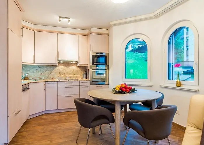 Residenz Ambassador B13 Mit Wellness-fitness Апартаменты *